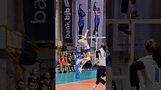 SPIKE KERAS BULE BARBY ANNA DAVYSKIBA BJB volleyball bugiesport [upl. by Acired]