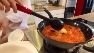 How to Cook JUMBO Seafood AwardWinning Chilli Crab [upl. by Aynotal]