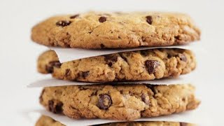 Fursecuri cu ciocolata Americani  Classic Chocolate Chip Cookies  Reteta  Katys Food [upl. by Nonnek]