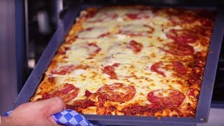 Rezept Pizza  RATIONAL SelfCookingCenter [upl. by Ahselaf96]