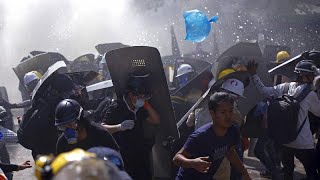 Las manifestaciones del Día de la Mujer en Birmania también piden derrocar a los golpistas [upl. by Towroy]