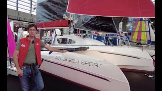 Comparatif des trimarans Astus 225 et Tricat 690 [upl. by Eiclek]