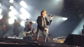 Rester Vivant  Johnny Hallyday  Rester Vivant Tour  Le Havre  11072016 [upl. by Anipsed]