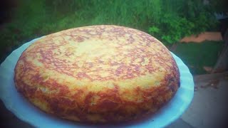 Tortilla de Patatas con cebolla dulce y huevos camperos  Muy fácil  Tradicional tortilla española [upl. by Benil]