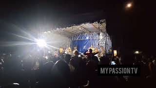 Aleck MachesoFans Cry as Macheso sings Old Scul songs [upl. by Rolanda]