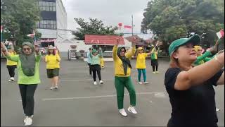 Merah Putih Teruslah Berkibar Line Dance Choreo by Handy Gunawan INA Music  Bendera Coklat [upl. by Weixel]