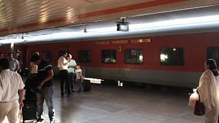 12957 SWARNA JAYANTI RAJDHANI Express arriving at NEW DELHI PLATFORM ONE [upl. by Neelyt]