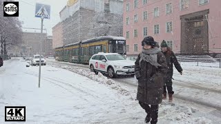 Wet Snowfall in Helsinki Downtown ❄️🌨☃️Wandering around Alppiharju district 19 Jan 2023 [upl. by Htiderem]