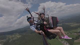 Melissa Naschenweng  I steh auf Bergbauernbuam Tandem Sprung [upl. by Forester]