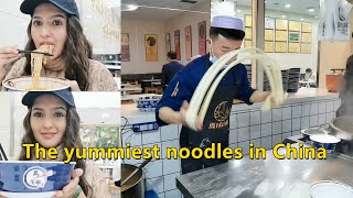 The most famous hand pulled noodles in LanzhouChina  2021  在兰州吃拉面  4k  美月 Mahzaib vlogs31 [upl. by Nagaek620]