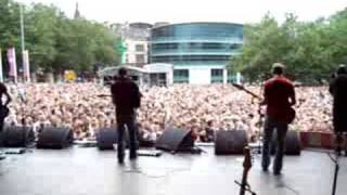 Antarctic Monkeys  When the sun goes down intro  Liverpool [upl. by Nomzzaj231]