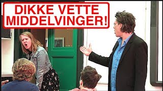 DIKKE VETTE MIDDELVINGER [upl. by Torrin]