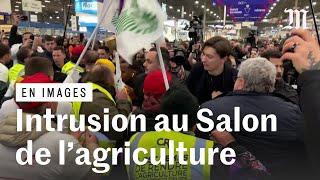 Des agriculteurs font irruption au Salon de l’agriculture [upl. by Ongineb33]