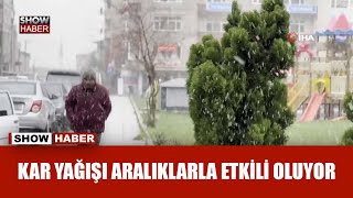 İstanbul’da kar yağışı etkili olmaya devam ediyor [upl. by Laurance397]