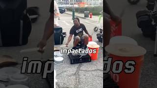 Este artista callejero sorprendió a todos con su talento y ritmo 🫢🥁 [upl. by Gilbert]