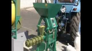 Extruder BRONTO E250 Soya drive by tractor wmv [upl. by Yerac78]