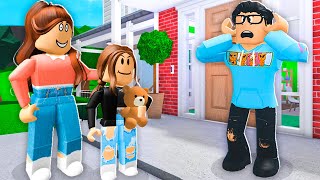 EX GIRLFRIEND Made Me BABYSIT Her SISTER Roblox [upl. by Statis]