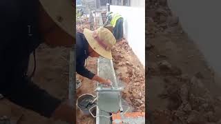 How to do plastering corner by using edge trowel construction workers shorts plasteringwork [upl. by Ariaek]