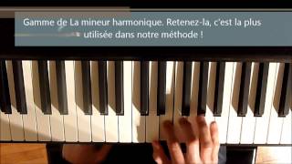 Leçon de piano  Gamme de La mineur [upl. by Byram299]