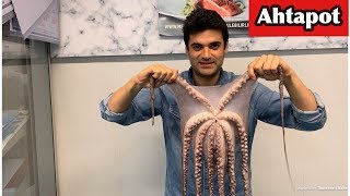 AHTAPOT NASIL PİŞİRİLİR  Octopus Recipe with English Subtitle [upl. by Bette-Ann]