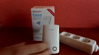 TPLINK TLWA850RE 300M Wireless Range Extender [upl. by Enybor]