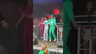 Dansen jullie mee op quotIedereen naar Buitenquot van POPZ dansen dancing popz muziek shorts [upl. by Terrel6]