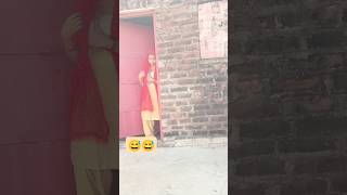 Apko kya pasand haiRoti ya chaval🤣👇comedy funny comadyvideo funnyvideo viralvideo deepa55a [upl. by Dlonra]