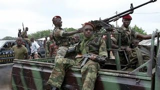 Côte dIvoire  la grogne des militaires de Bouaké sétend à Daloa et Korhogo [upl. by Llevel831]