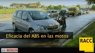 Eficacia del ABS en las motos [upl. by Ylrebmik371]