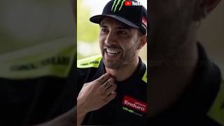 Gara Gara Valentino Rossi wsbk motogp valentinorossi iannone smartphone motograndprix [upl. by Mcwilliams]