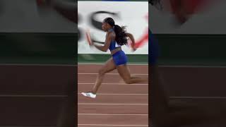 Perfect pass 😤 worldathleticschamps running sports usa relay [upl. by Lavud]