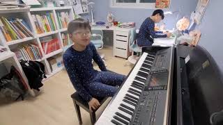 song triplets amazing piano skill [upl. by Lewanna674]