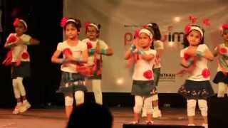 Waka Waka Dance  Sr KG A  Manthan Annual Day  9March2013 [upl. by Imaj]