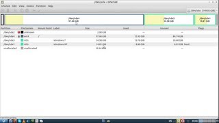 كيفية تقسيم اﻷقراص وادارتها في نظام تشغيل جنو لينكس gparted نموذجا [upl. by Timofei]