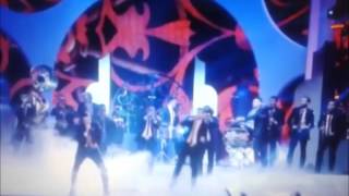 La Banda El Recodo de Cruz Lizárraga canta quot Consecuencias de mis Actos quot en Premios Billboard 2014 [upl. by Dreeda992]