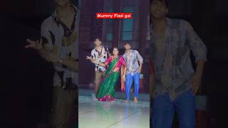 Aage hai barsaat momson ganeshraika04 shorts dance trending youtubeshorts viraldance viral [upl. by Ahsillek940]