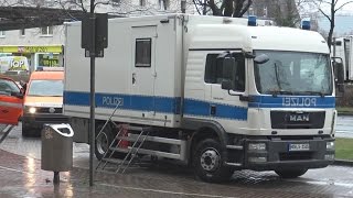 Verdächtiges Paket in Kölner Amtsgericht  Evakuierung am 080317  OTon [upl. by Fanny761]