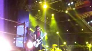 Green Day  Longview Live  Roskilde Festival Denmark 2005 [upl. by Heater]