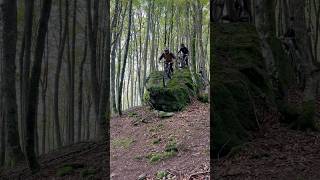 La PIEDRA más LOCA de NAVARRA 🗿 🚳mtblife enduromtb ebike piedrasgigantes piedranatural nat [upl. by Beeson]