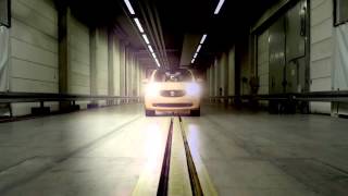 smart España Crash test smart fortwo contra Mercedes Clase S [upl. by Tema]