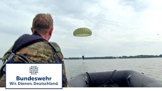 Porträt Fallschirmspringer und Bootfahrer bei der Luftlandepionierkompanie 270  Bundeswehr [upl. by Northington759]