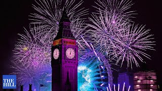 WATCH Drone Display Lights Up London In A New Years Fireworks Show [upl. by Jenica]