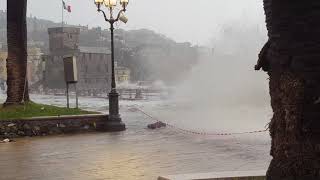 Violentissima Mareggiata sul Lungomare di Rapallo [upl. by Gnok428]