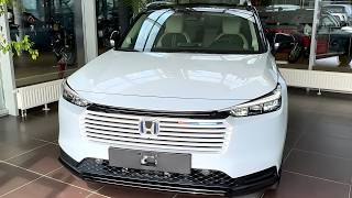 2024 Honda HRV  in depth Walkaround 4K [upl. by Balkin]