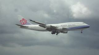 Boeing 747409 China Airlines landing at Tan Son Nhat Intl AirportSGNVVTS [upl. by Bull]