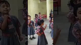 Ayesha k school ka dance cute babyayesha hindisong cutebaby bollywood [upl. by Amre]