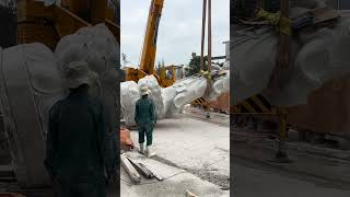 Transporting a 10m high statue of Bodhisattva Avalokitesvara made of natural marble [upl. by Greerson]