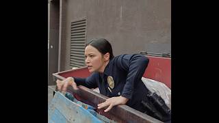 Officer Chen jumps off a building to go after a suspect  TheRookie [upl. by Kapoor]