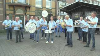 Iesselbloazers Veessen Sneeker Dweildag 2016 zaterdag 1 oktober 2016 Sneek Fryslân NL [upl. by O'Doneven516]