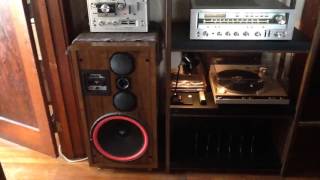 Kenwood kR8010 Reciever Cerwin Vega D9 Speakers Technics SL3350 Turntable MXR Equalizer [upl. by Kimmy]